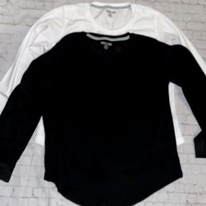 (2) Starting Point performance thermals. Women’s size XXL. Black & white